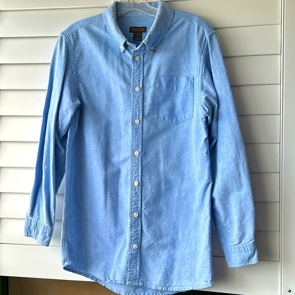 Button-down chambray shirt, long sleeve. 100% cotton. Boys extra large.